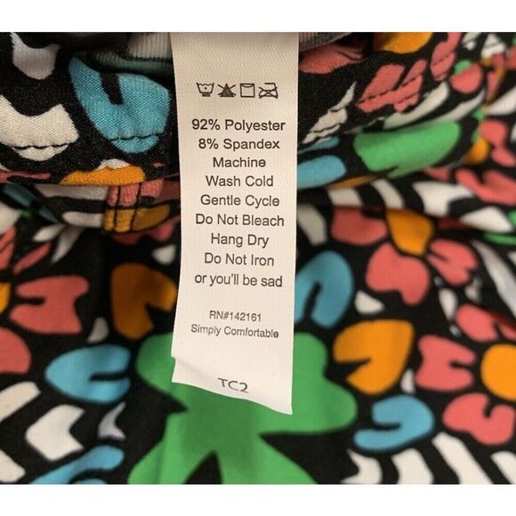 LuLaRoe Womens Leggings Size TC2 Black Shamrocks Clovers Floral Plus 18+ NWT - Picture 4 of 4